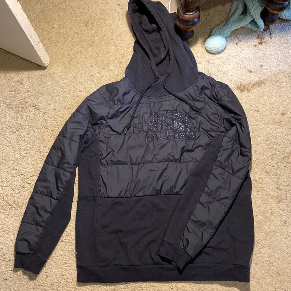 The North Face Women’s black puffer hoodie sweatshirt size large